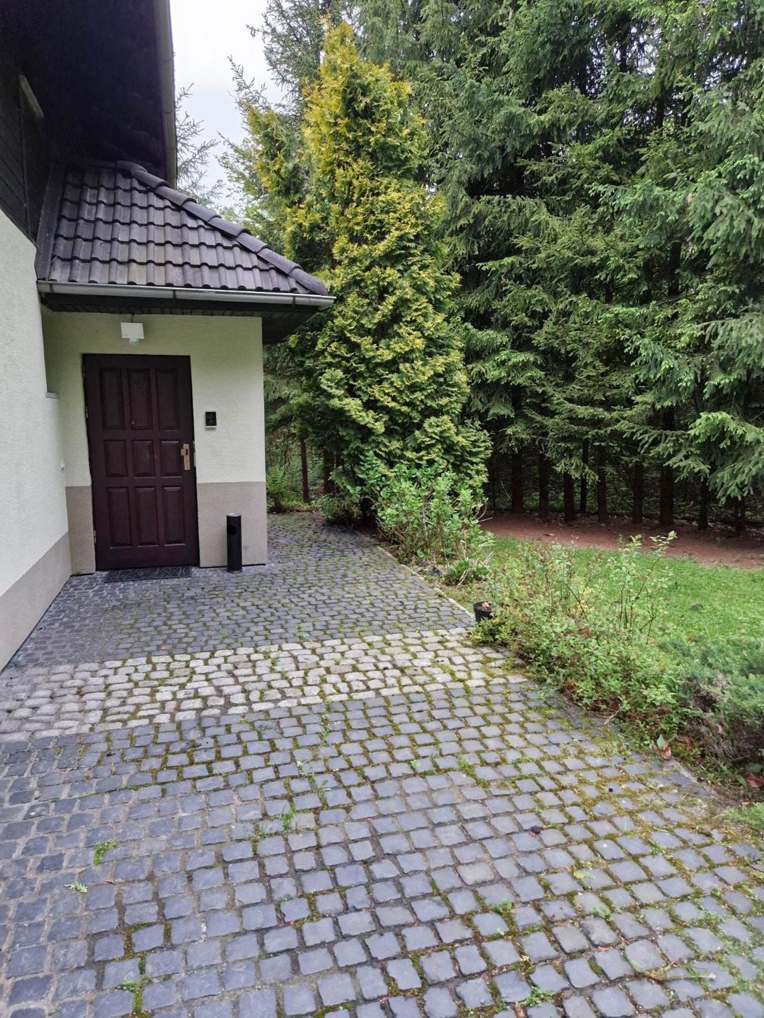 Villa Falsztyn Holiday Home Ngoại thất bức ảnh
