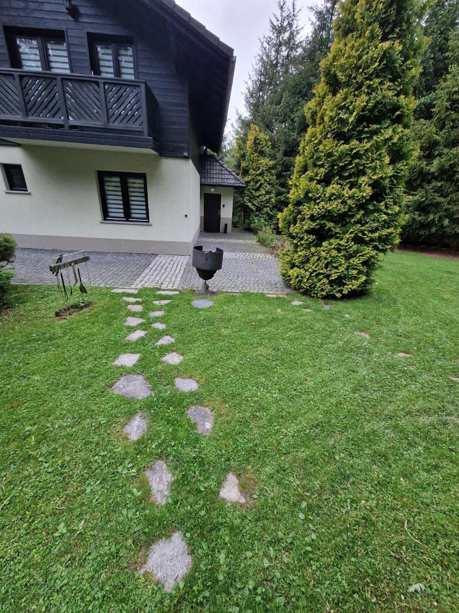 Villa Falsztyn Holiday Home Ngoại thất bức ảnh