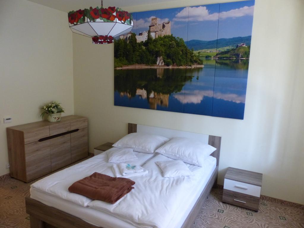 Villa Falsztyn Holiday Home Ngoại thất bức ảnh