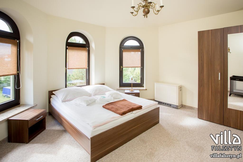 Villa Falsztyn Holiday Home Ngoại thất bức ảnh