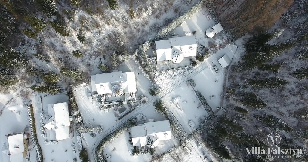 Villa Falsztyn Holiday Home Ngoại thất bức ảnh